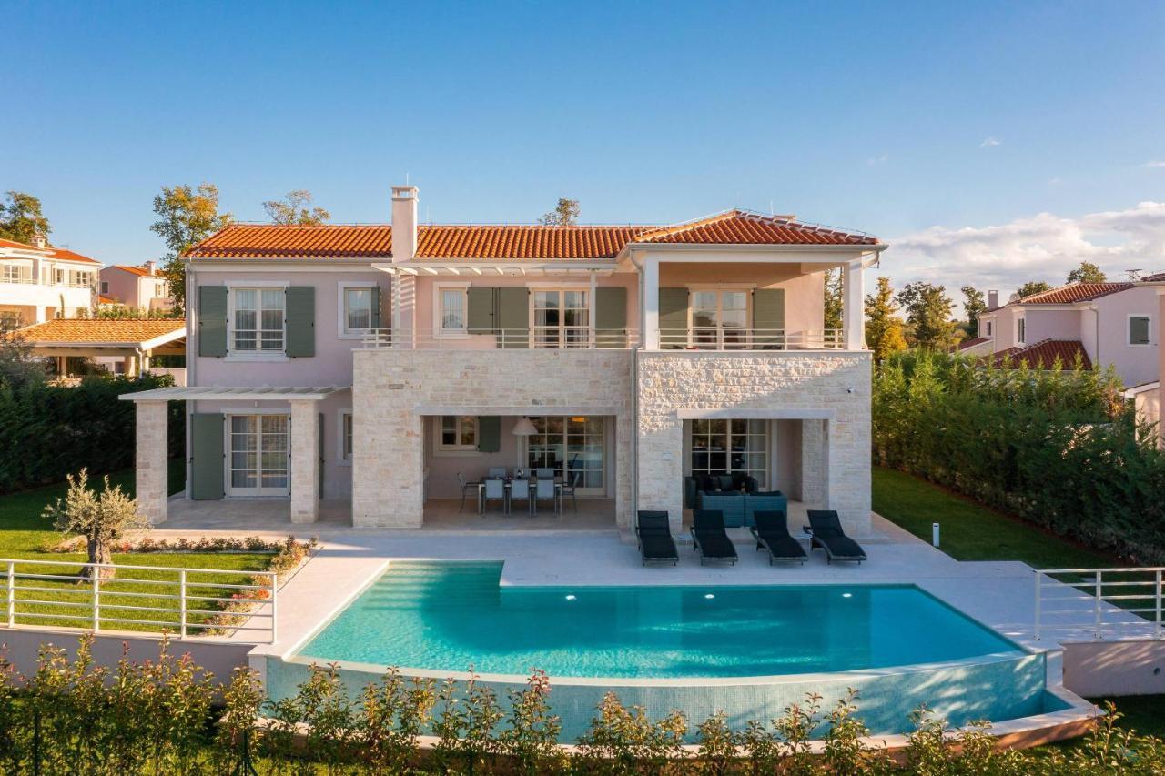 Villa Blanche By Ilc Brtonigla Extérieur photo
